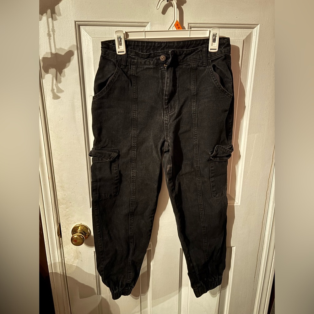 SHEIN Black Cargo Jeans
